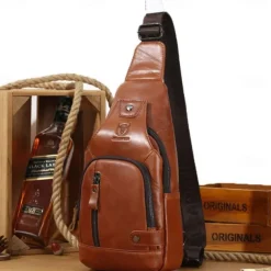 2023 cowhide Leather Casual Fashion Crossbody Chest Bag men's leather bag USB Charging Travel Shoulder Bag Daypack Male