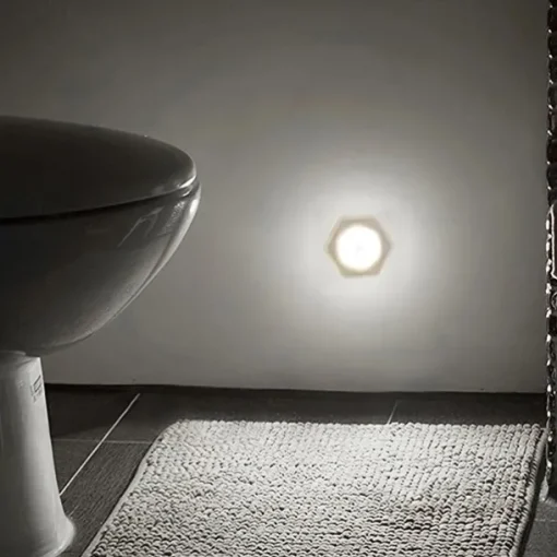 1 Pc white hexagonal motion sensor night light, bedroom small night light, night light, ambient light, white light, warm white light (without battery)