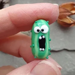 10 PCS Fun Screaming Pickles - Perfect Home Decor & Gift for Foodies and Pickle Enthusiasts, PVC, No Batteries Required