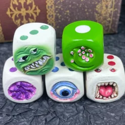 5 pcs Monster Dice, Funy Monster Face Resin Dice Set, Halloween Tabletop Game Dice Set Props, Weird Monster Dice Set for Table Games, Role Playing Games, Offices Home Party Game Props Gift