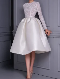 A-Line Cocktail Dresses Elegant Dress Wedding Party Birthday Knee Length Long Sleeve Jewel Neck Fall Wedding Guest Satin with Appliques Splicing