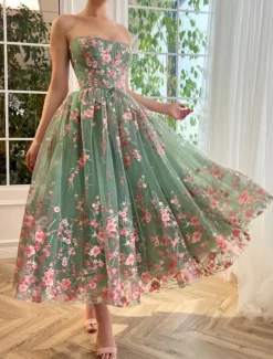 A-Line Cocktail Dresses Elegant Dress Wedding Guest Holiday Floor Length Long Sleeve V Neck with Floral Embroidered Lace Applique
