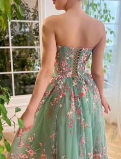 A-Line Cocktail Dresses Elegant Dress Wedding Guest Holiday Floor Length Long Sleeve V Neck with Floral Embroidered Lace Applique