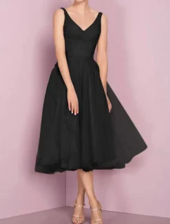 A-Line Cocktail Dresses Flirty Dress Homecoming Graduation Knee Length Sleeveless V NeckDress Tulle with Pleats