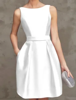 A-Line Cocktail Dresses Party Dress Wedding Guest Graduation Short / Mini Sleeveless Boat NeckDress Satin V Back with Pleats Dresses