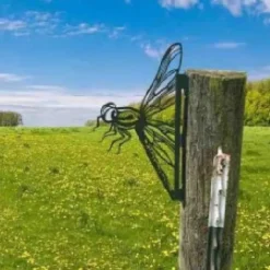 Animals Metal Garden Art Decor, Funny Peeping Cow Metal Wall Sculptures Weatherproof Wrought Iron Art Cow Sign Outdoor Garden Farmhouse Decor Cow Wall Decor