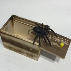 April Fool's Day Gift Startles Prank Toy Simulation Spider Wooden Box Pranks Scare Gift