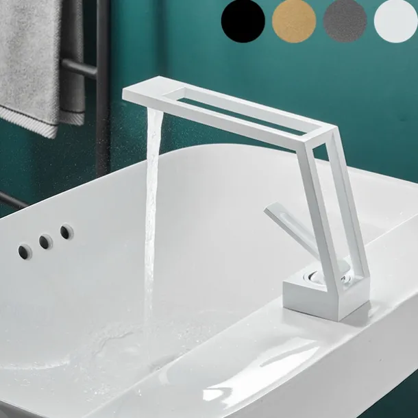 Bathroom Sink Faucet - Classic Electroplated / Painted Finishes Centerset Single Handle One HoleBath Taps