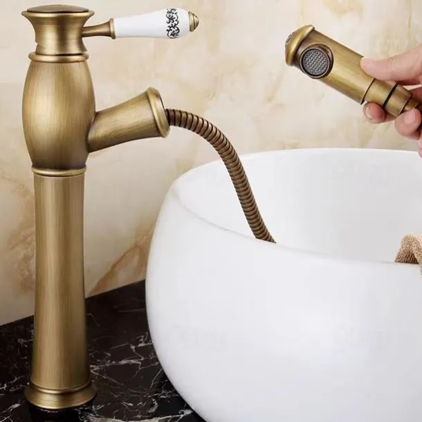 Bathroom Sink Faucet - Pull out Antique Brass Centerset Single Handle One HoleBath Taps