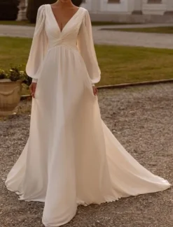 Beach Wedding Formal Simple Wedding Dresses A-Line V Neck Long Sleeve Court Train Chiffon Bridal Gowns With Pleats Ruched