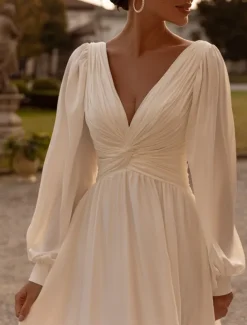 Beach Wedding Formal Simple Wedding Dresses A-Line V Neck Long Sleeve Court Train Chiffon Bridal Gowns With Pleats Ruched