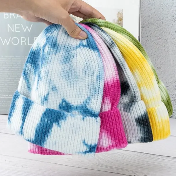 Beanie Hat Unisex with Light USB Rechargeable 4 LEDs Beanie Warm Knit Hat for Dad Father Men Women Husband Knitted Cap Christmas Gifts