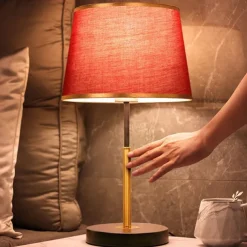 Bedside Table Lamp，Desk Lamps Modern Light Luxury Leather Table Lamp Hotel Bedroom Bedside Lamp American Decorative Table Lamps Nightstand Lamp Bedroom