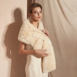 Beige Bridal Shawls Winter Faux Fur Wraps Fall Wedding Party Evening Women's Wrap With Pure Color For Wedding Formal dress to impress