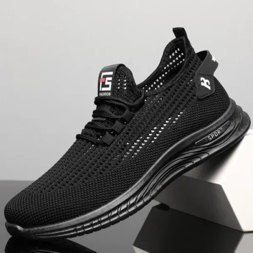 Beige Men's Woven Sneakers with Lace-Up Closure for Breathable and Comfortable Athletic Wear