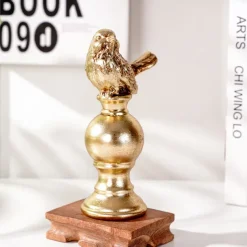 Bird Figurine, Resin Home Decor Craft, Cozy Desktop Decoration for Office, Family, Hotel, and Restaurant Tabletop Ornament