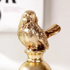 Bird Figurine, Resin Home Decor Craft, Cozy Desktop Decoration for Office, Family, Hotel, and Restaurant Tabletop Ornament