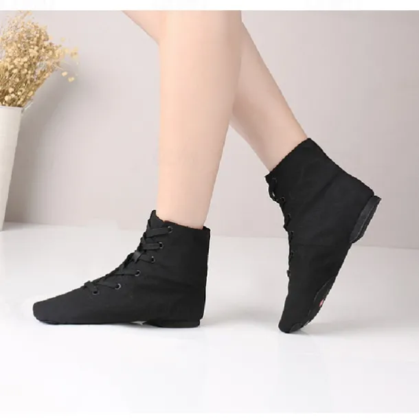 Black High-Top Lace-Up Dance Shoes for Professionals – Comfortable, Flexible Sole for Ballet, Jazz, and Stage Performance