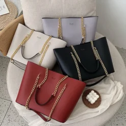 Black Tote Bag with Gold Chain Straps – Stylish and Spacious PU Leather Handbag for Women, Perfect for Work, Travel, and Everyday Use