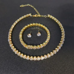 Bridal Jewelry Sets Three-piece Suit Rhinestone Chrome 1 Necklace 1 Bracelet Earrings Women's Elegant Fashion Holiday Retro Precious Round Jewelry Set For Party Wedding Gift / Engagement