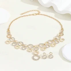 Bridal Jewelry Sets Two-piece Suit Zircon Rhinestone 1 Necklace Earrings Women's Elegant Vintage Personalized Cute Geometrical Precious Blessed Round Jewelry Set For Wedding Party Party Evening