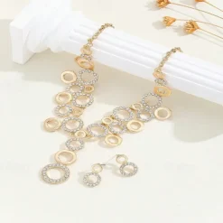 Bridal Jewelry Sets Two-piece Suit Zircon Rhinestone 1 Necklace Earrings Women's Elegant Vintage Personalized Cute Geometrical Precious Blessed Round Jewelry Set For Wedding Party Party Evening