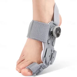 Bunion Corrector for Women Men Adjustable Universal Size Bunion Splint Big Toe Straightener Toe Separators for Bunions with 2 Silicone Pads Better Fit to the Toes Without Damaging the Skin