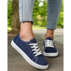 Canvas Lace-Up Sneakers for Women – Classic and Comfortable Sneakers for Everyday Wear, Perfect for Casual Outings and Weekend Adventures
