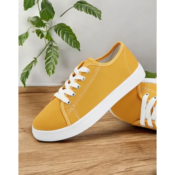 Canvas Lace-Up Sneakers for Women – Classic and Comfortable Sneakers for Everyday Wear, Perfect for Casual Outings and Weekend Adventures
