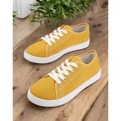 Canvas Lace-Up Sneakers for Women – Classic and Comfortable Sneakers for Everyday Wear, Perfect for Casual Outings and Weekend Adventures