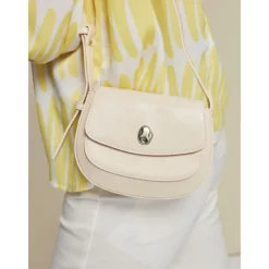 Chic White Leather Shoulder Bag for Women - Stylish Small Crossbody Bag for Casual and Formal Outfits