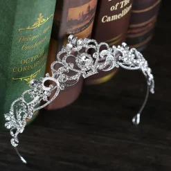 Crystal Queen Crowns and Tiaras with Comb Headband for Women and Girls Princess Crowns Hair Accessories for Wedding Birthday Halloween Costume Cosplay