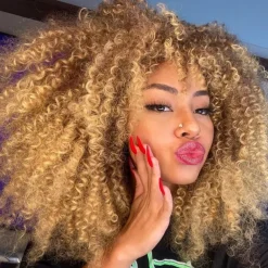 Curly Wig With Bangs Afro Curly Wigs for Black Women Afro Kinky Wig Synthetic Fiber Glueless Full and Fluffy Long Curly Wig for Fashion Women