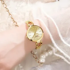 CURREN Women Quartz Watch Minimalist Fashion Wristwatch Waterproof Decoration Stainless Steel Watch