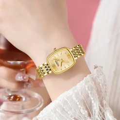 CURREN Women Quartz Watch Creative Minimalist Fashion Casual Waterproof Decoration Stainless Steel Watch