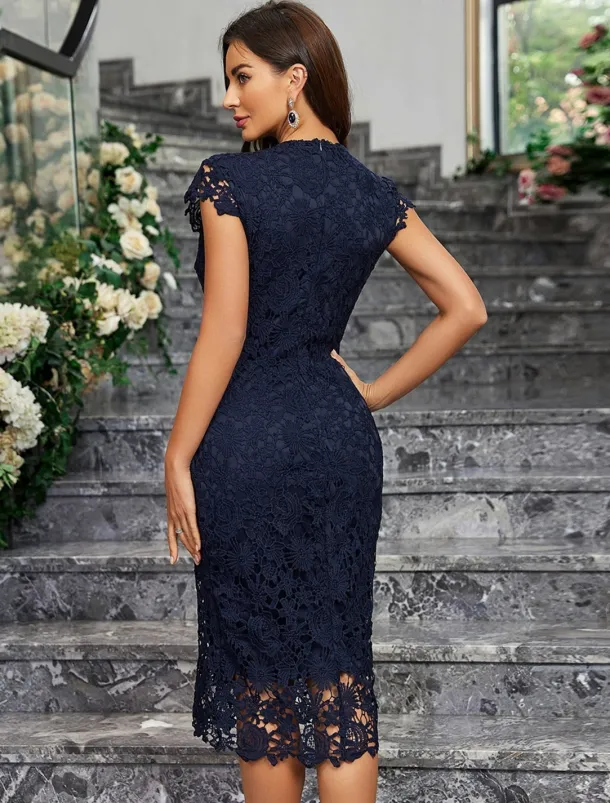 Dress Mother of the Bride Dress Elegant Party Minimalist Crew Neck Knee Length Spandex Sleeveless with Lace Solid Color