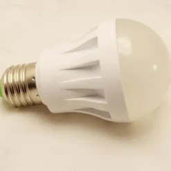 E27 LED Bulb Energy Saving Power Saving 5W Replacement Tungsten 220V for Home Lighting A19 4pcs