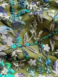 Embroidered Floral Ball Gown A-Line Evening Gown Elegant Dress Formal Wedding Floor Length Half Sleeve Shirt Collar Satin with Slit Appliques