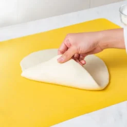 Extra Large Silicone Pastry Mat - 3mm Thick Non-Stick Dough Rolling Mat with Measurements, Perfect for Baking, Kneading, Rolling Dough, and Crafting, Easy to Clean and Durable Kitchen Tool, 65x40 cm