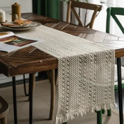 Farmhouse Table Runner Vintage Table Runner Cotton Linen Table Decorations for Dining Party Holiday