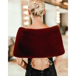 Faux Fur Wraps Shawls Women's Wrap Pure Elegant Sleeveless Terylene Wedding Wraps With Feathers / Fur For Wedding Fall & Winter