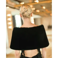Faux Fur Wraps Shawls Women's Wrap Pure Elegant Sleeveless Terylene Wedding Wraps With Feathers / Fur For Wedding Fall & Winter