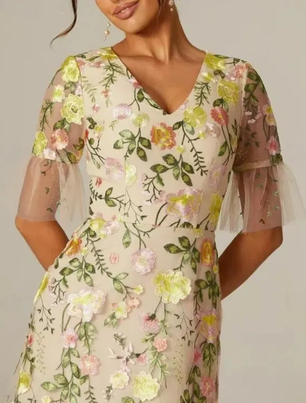 Floral Lace A-Line Embroidered Dress Beach Wedding Formal Mother of the Bride Elegant Vintage V Neck Ankle Length Tulle Short Sleeve with Appliques Flower