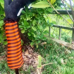 Funny Witch Leg Stake - Witch Leg Halloween Yard Decoration - Halloween Witch Prop Holiday Ornament For Outdoor Indoor Yard Patio Lawn