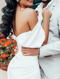 Hall Casual Simple Wedding Dresses Sheath Off Shoulder Cap Sleeve Court Train Satin Bridal Gowns With Ruched Split Front