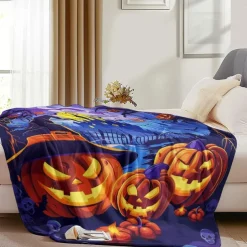 Halloween Decoration Jack O' Lantern Pumpkin Throw Blanket - Soft and Cozy Fleece with Festive Pumpkin Design - Perfect for Halloween Decor and Keeping Warm