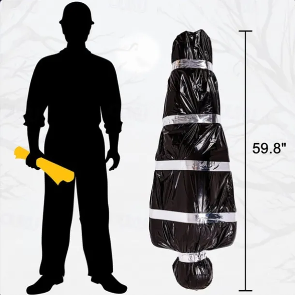 Halloween Decorations Dead Victim Props,Scary Fake Corpse with Pump,152cm Hanging Scary Fake Corpse in Bag Death Victim Halloween Outdoor Props Creepy Haunted House Halloween Decorations