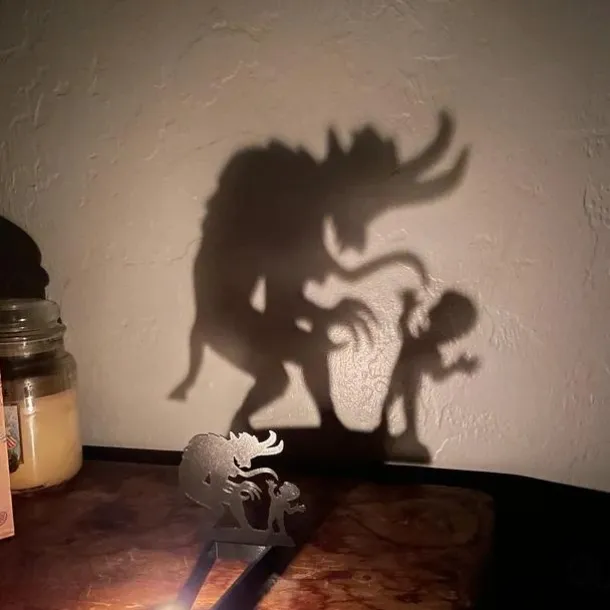 Halloween Horror Candle Holder Metal Decoration Funny Shadow Stand, Halloween Funny Candle Holder Desktop Decoration ( Without Candles )