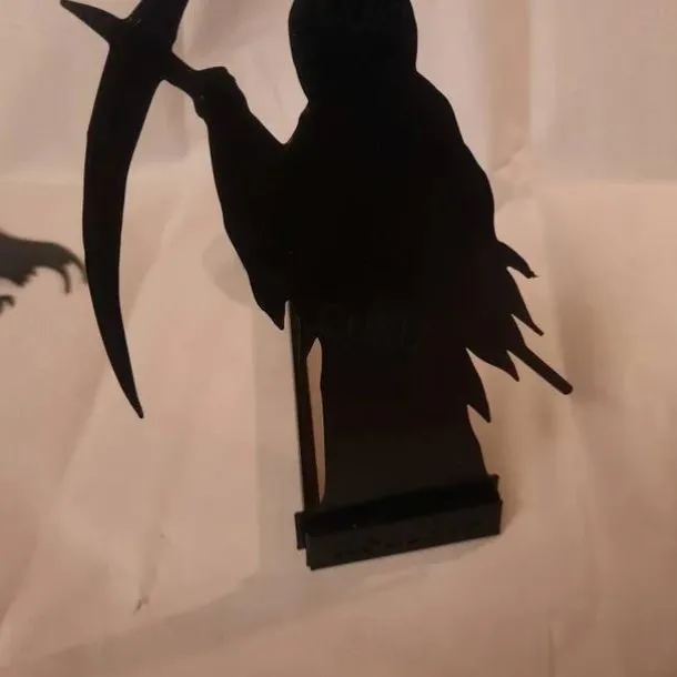 Halloween Horror Candle Holder Metal Decoration Funny Shadow Stand, Halloween Funny Candle Holder Desktop Decoration ( Without Candles )