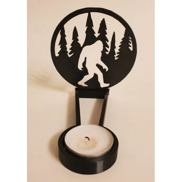 Halloween Horror Candle Holder Metal Decoration Funny Shadow Stand, Halloween Funny Candle Holder Desktop Decoration ( Without Candles )